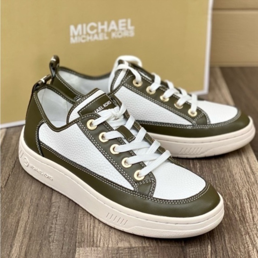 Michael Kors Shea Lace up Sneakers
Olive color